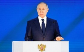 當地時間4月21日，俄羅斯總統普京向俄聯邦會議發表國情諮文。（圖源：AP）