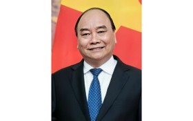 國家主席阮春福候選本市國會代表