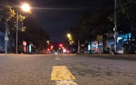 永隆市一街頭夜間寂靜無影人。（圖源：春福）
