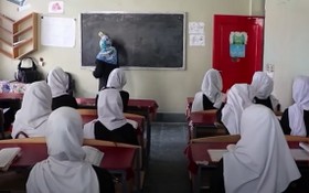 阿富汗巴爾赫省中小學面向女生恢復授課。 （圖源：視頻截圖）