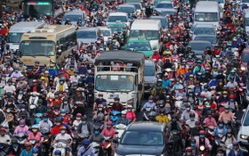 面對兩大城市的交通堵塞情況，民眾提出了很多大膽的想法。