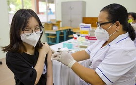 市民接種新冠疫苗。