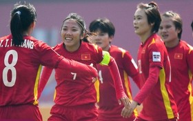 國家女子足球選手們歡慶進球。（圖：互聯網）