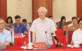總書記、國家主席阮富仲在會上發言。