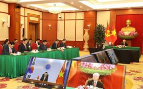 黨中央總書記阮富仲與韓國總統 尹錫悅舉行會談。