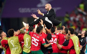 摩洛哥隊慶祝晉級（圖源：互聯網） 