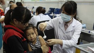 HCMC receives 10.000 doses of measles vaccine less than its estimate