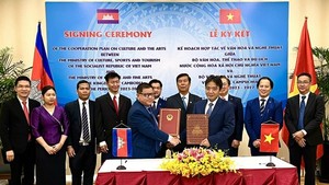 An cooperation agreement on arts and culture between Vietnam’s Ministry of Culture, Sports and Tourism and the Ministry of Culture and Fine Art of Cambodia in the 2023-2027 period is signed on September 28.