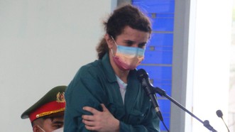 Trồng cần sa trong phòng ngủ, một người Nga lãnh án tù