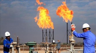 Cơ sở khai thác khí đốt tự nhiên Bin Omar của Công ty dầu khí Basra ở cảng miền Nam Iraq. Ảnh: AFP/TTXVN