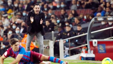 HLV Xavi Hernandez và Barcelona có đoạn kết quá thất vọng.