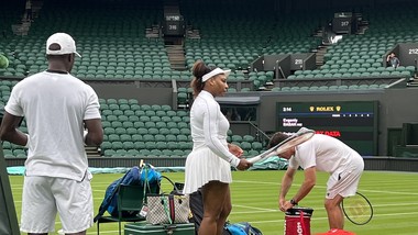 Serena chuẩn bị cho Wimbledon