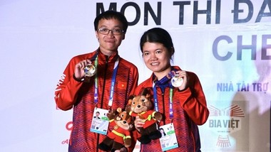 Vợ chồng Trường Sơn, Thảo Nguyên không tham dự Olympiad cờ vua năm nay tại Ấn Độ. Ảnh: KHOA TRẦN