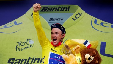Yves Lampaert mặc áo vàng tổng sắp Tour de France 2022