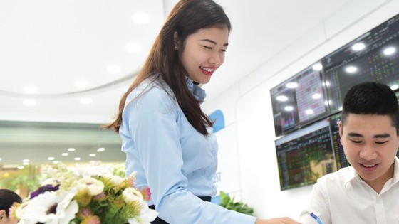 Enthusiastic young investors creating new wave