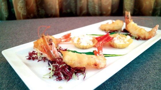 Trải nghiệm ẩm thực cùng Rex Hotel Saigon