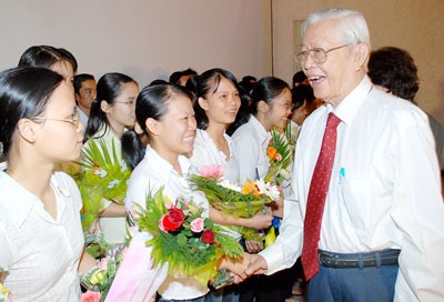 Học bổng Nguyễn Văn Hưởng - Trách nhiệm và kỳ vọng