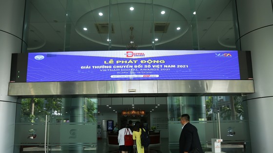 Nh?ng cá nhan, t? ch?c tiêu bi?u tham gia VDA 2021 c?ng s? có c? h?i gi?i thi?u, qu?ng bá d?ch v?, s?n ph?m và tìm ki?m ??i tác, nhà ??u t? th?ng qua chu?i s? ki?n, h?i th?o chuy?n ??i s? c?a VDA 2021