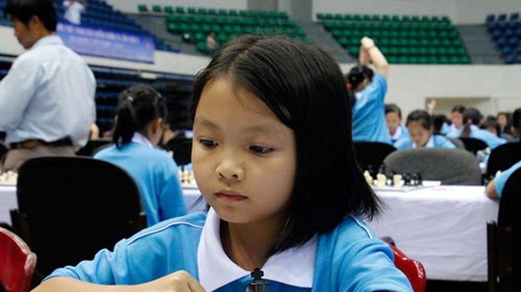 Kỳ thủ Nguyễn Lê Cẩm Hiền.