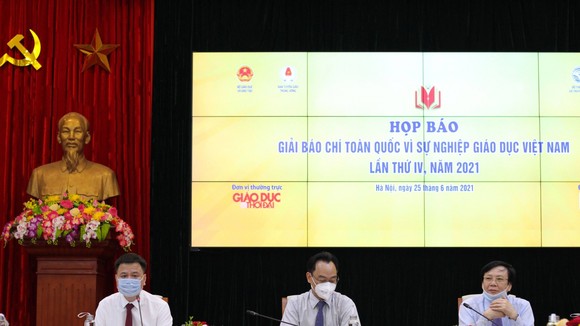 Họp báo Giải Báo chí toàn quốc Vì sự nghiệp Giáo dục Việt Nam