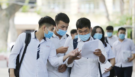 Thí sinh đạt 27 điểm trở lên bị trượt đại học sẽ được tạo điều kiện xét tuyển bổ sung. Ảnh: QUANG PHÚC