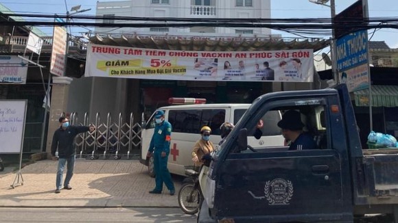 Các cơ quan chức năng phong tỏa Phòng khám đa khoa An Phúc Sài Gòn