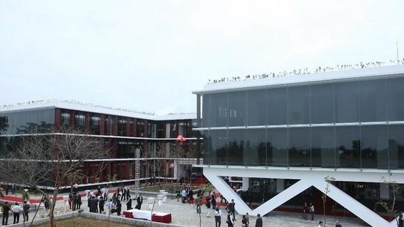 The Hoa Lac Hi-Tech Park in Hanoi has attracted 93 investment projects with registered capital of more than VND90.25 trillion ($3.9 billion ) so far. (Photo: VNA)