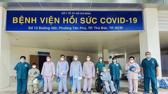Các bệnh nhân mắc Covid-19 nặng đã khỏe mạnh và được xuất viện ngày 1-8