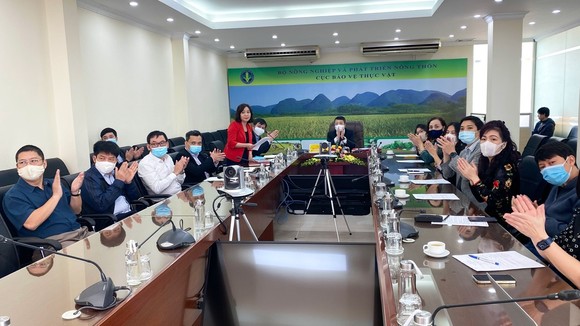 Sự kiện diễn ra tại đầu cầu Hà Nội (trụ sở Cục Bảo vệ thực vật - Bộ NN-PTNT)