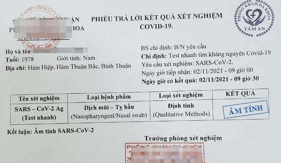 Một trong những giấy xét nghiệm Covid-19 giả được các đối tượng bán cho người có nhu cầu.