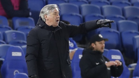HLV Carlo Ancelotti bắt đầu e ngại nguy cơ lỡ tốp 4. Ảnh: Getty Images