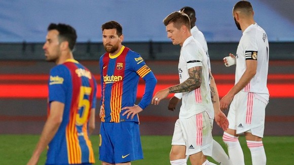 Chính phủ Tây Ban Nha hy vọng Real Madrid, Barcelona thay đổi quyết định.
