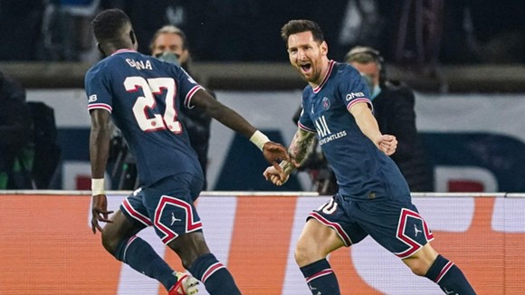 Lionel Messi đã có thể tận hưởng lại cảm giác ăn mừng bàn thắng quen thuộc.
