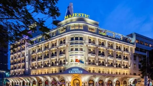 Majestic Hotel- một trong 4 khách sạn có giá trị lịch sử, kiến trúc, mỹ thuật ở trung tâm thành phố.