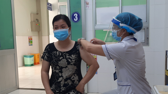 Vào sáng thứ 7 này, TPHCM sẽ triển khai chiến dịch tiêm vaccine Covid-19 quy mô lớn. Ảnh: HCDC.