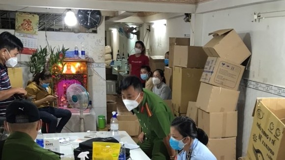 Lực lượng liên ngành kiểm tra cơ sở sản xuất, kinh doanh vi phạm