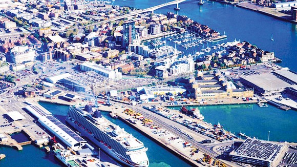 Cảng Southampton, một trong những cảng biển lớn nhất của Anh