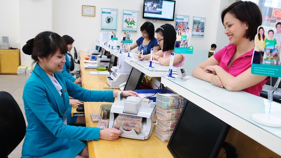 Lợi nhuận ngân hàng tăng mạnh trong bối cảnh dịch Covid-19 tác động xấu đến tăng trưởng kinh tế Ảnh: Phan Lê