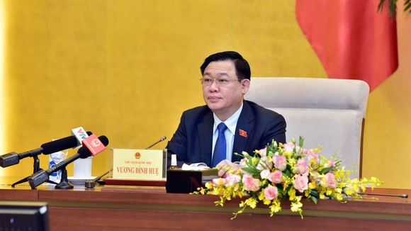 Chủ tịch Quốc hội Vương Đình Huệ chủ trì tọa đàm