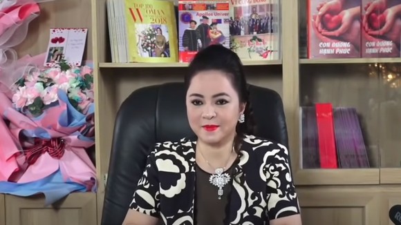 Bà Nguyễn Phương Hằng