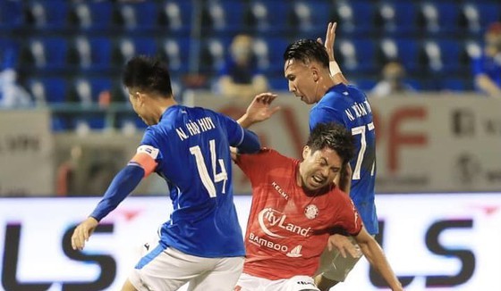 Trong khi Xuân Tú xác định bến mới là CLB Topenland Bình Định thì Hải Huy vẫn còn chênh vênh chuyện tương lai