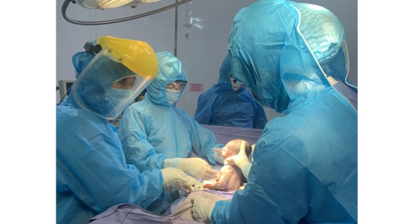 Hiện sức khỏe hai mẹ con ổn định