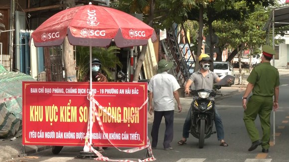 Chốt kiểm soát tại khu cách ly y tế phường An Hải Bắc