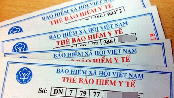Nhiều cách đóng tiền BHYT, BHXH trong thời gian giãn cách