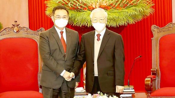 Tổng Bí thư Nguyễn Phú Trọng tiếp Chủ tịch Quốc hội Lào Saysomphone Phomvihane. Ảnh: TTXVN