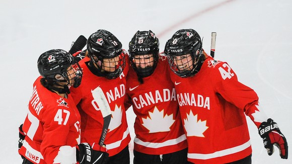Tất cả các thành viên của Đoàn thể thao Canada phải thực hiện tiêm chủng để tranh tài ở Olympic, Paralympic mùa đông 2022. Ảnh: GETTY IMAGES