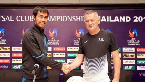 HLV Phạm Minh Giang đặt quyết tâm cùng các học trò giành vé tham dự VCK World Cup 2021