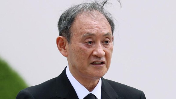 Thủ tướng Nhật Bản Yoshihide Suga đã gửi lời cảm ơn đến người dân đã cùng chung tay đưa Olympic Tokyo về đích an toàn. Ảnh: AP