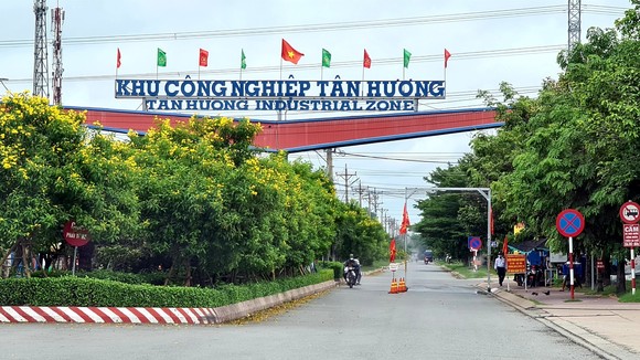 Tạm dừng hoạt động sản xuất kinh doanh của các doanh nghiệp trong khu, cụm công nghiệp