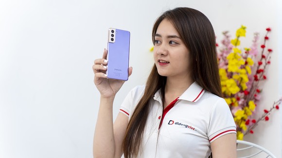 Samsum S21 giảm giá tại Di động Việt từ ngày 26 đến 28-2